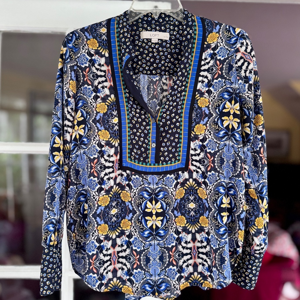 Loft Petite Floral Popover Blouse Size SP EUC